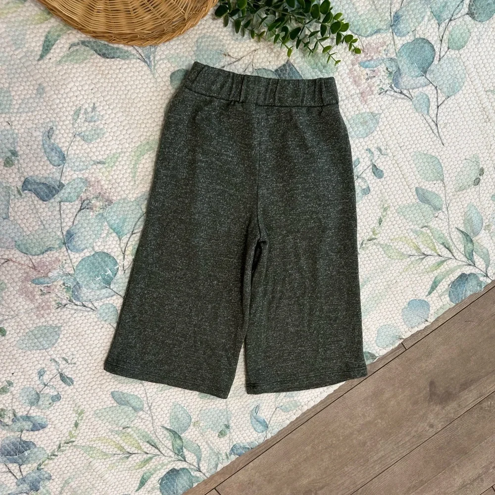New Easy-Peasy Toddler Girl Hacci Wide Leg Pant Size 2T New without tags